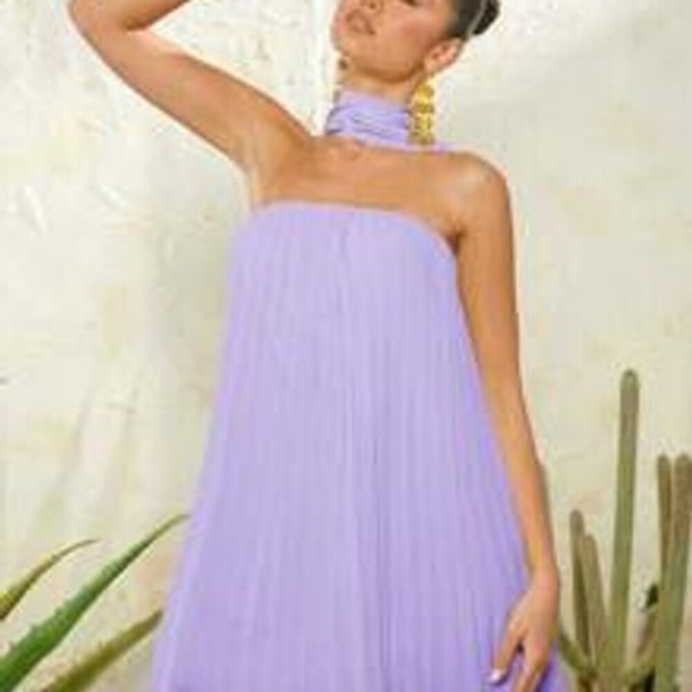 L'Amorae 1pc Women's Elegant Halter Pleated Summer Dress